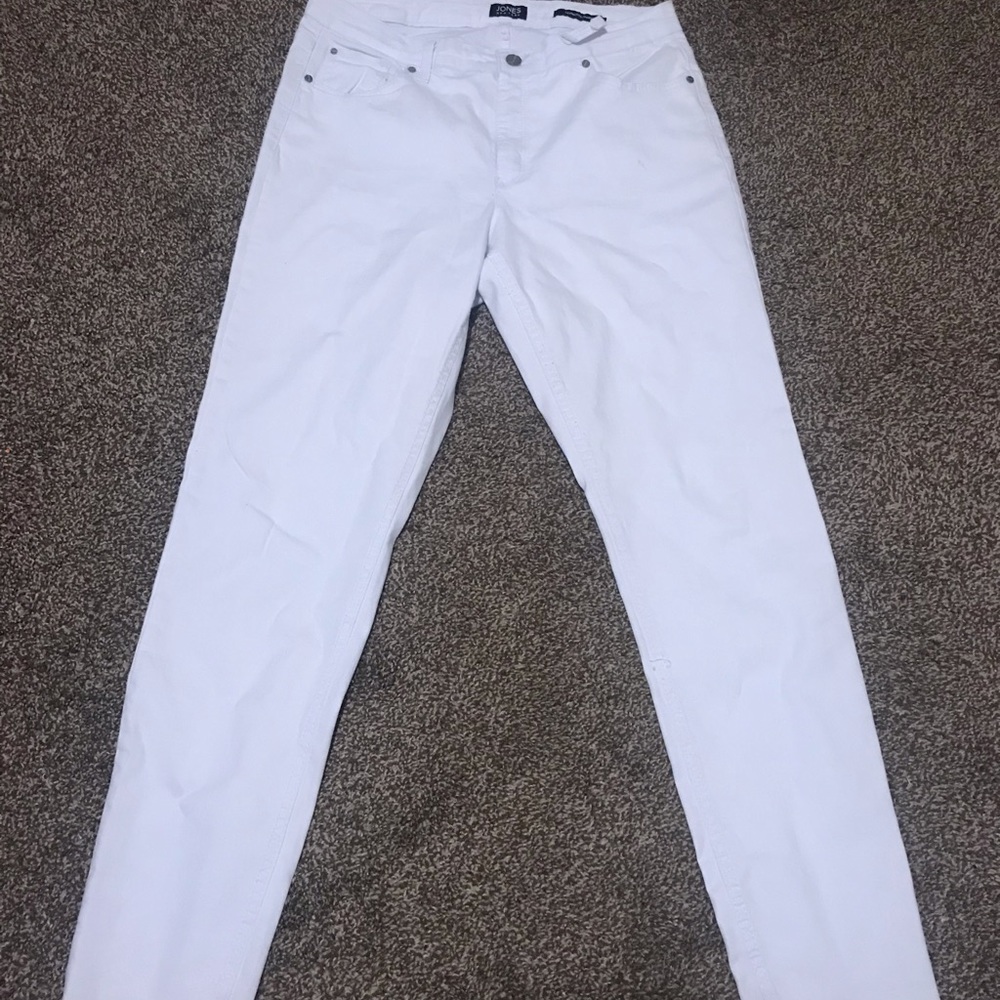 White Jeans